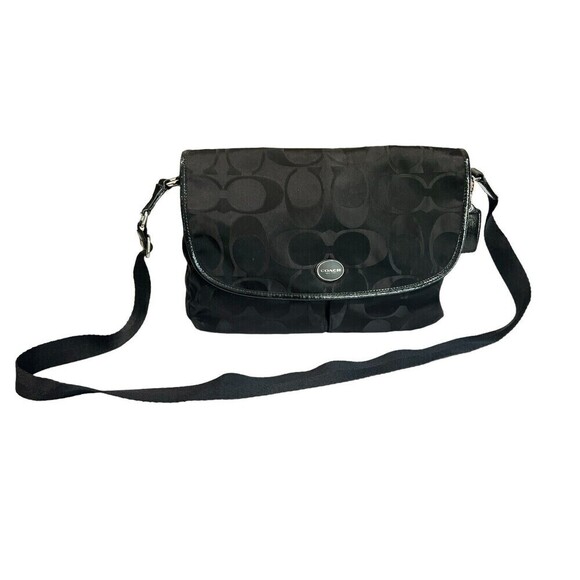 Coach Black Messenger Type Shoulder Bag Magnet Closure - Picture 1 of 12